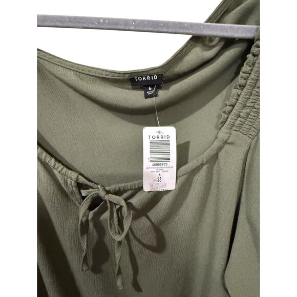 Torrid Olive Green Smocked Off-Shoulder Blouse Size 6 NWT - Picture 2 of 4